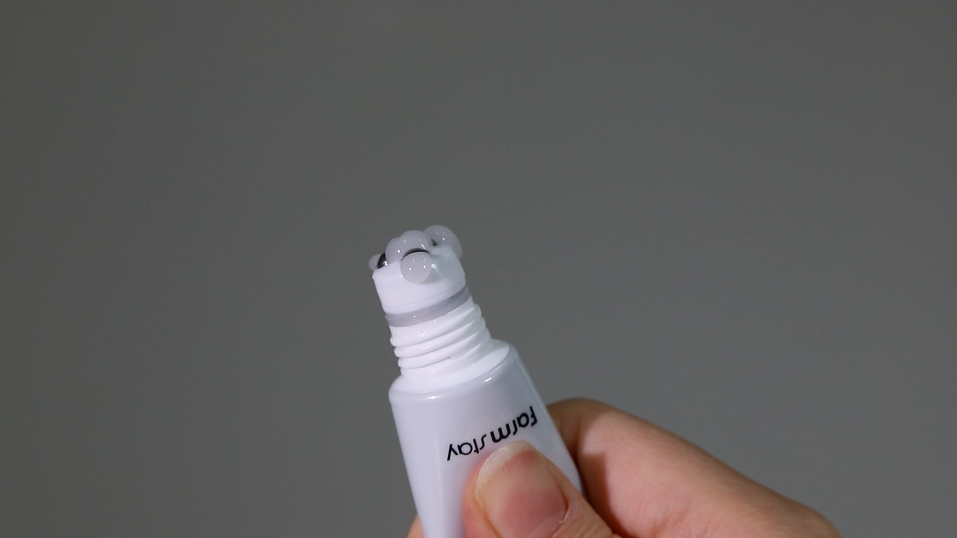 Farmstay Collagen Rolling Eye Serum Water Full Moist